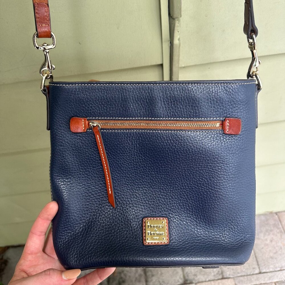 Dooney & Bourke Pebble Grain Zip Crossbody Shoulder Bag - Navy, Like New